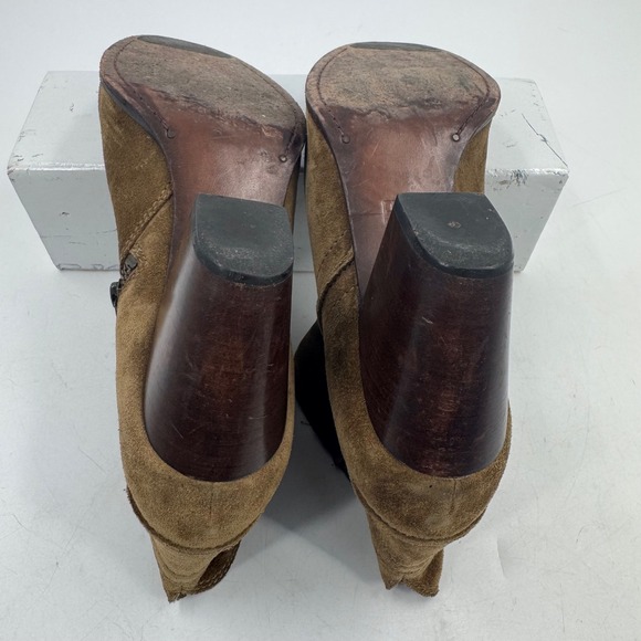 Frye Suede Leather Western Ankle Boots Women's‎ Size 9.5M Brown Zipper - Picture 10 of 10